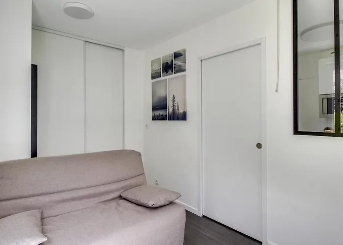 Dify Malot - Jean Mace Apartment